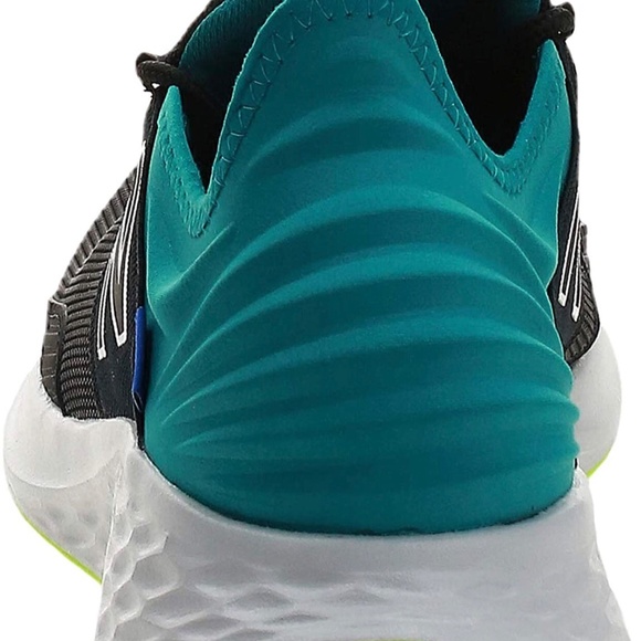 New Balance Men’s Fresh Foam V1 Sneaker, Size 11 - Picture 3 of 6